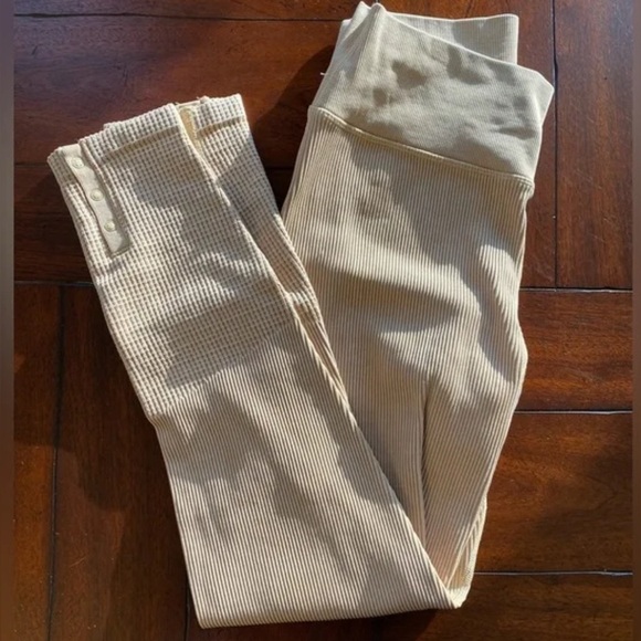 aerie Pants - Tan Full-Length Leggings with Smooth Finish